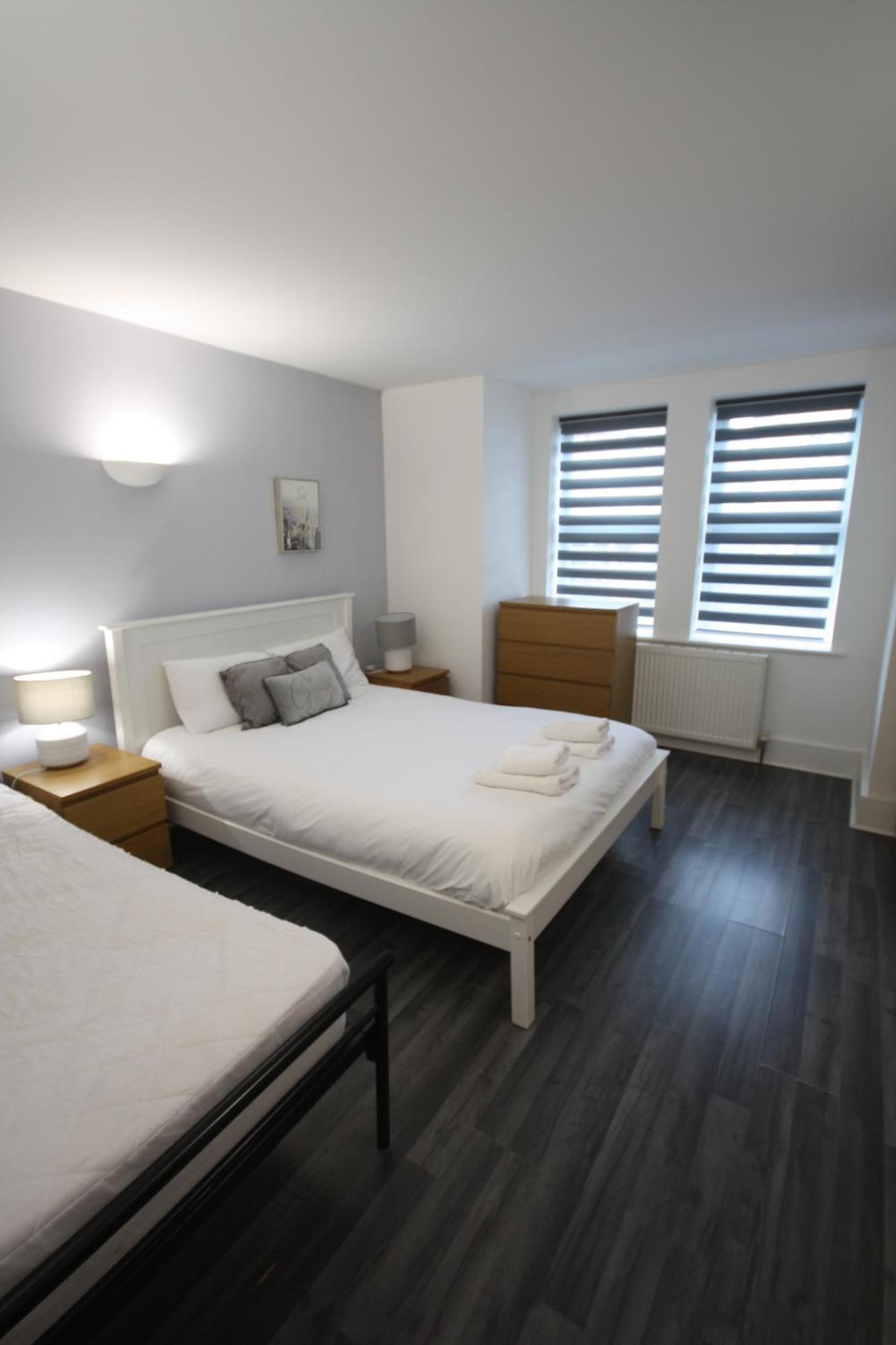 Bournemouth Hot Tub & Sauna Holiday Let מראה חיצוני תמונה