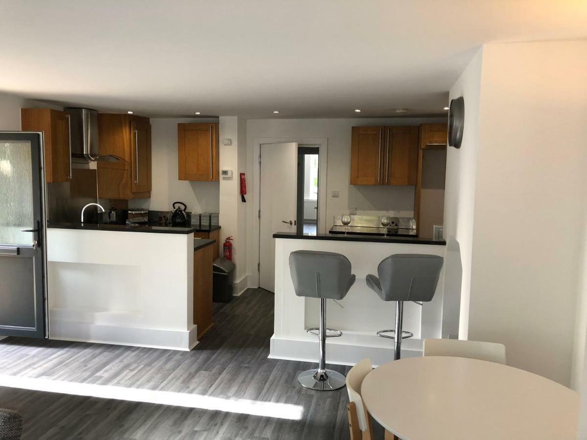 Bournemouth Hot Tub & Sauna Holiday Let מראה חיצוני תמונה