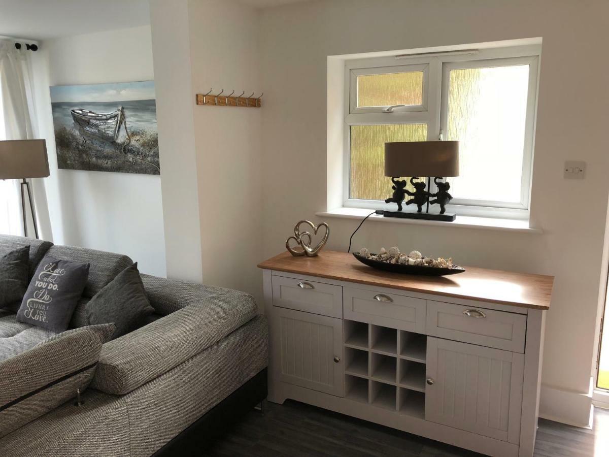 Bournemouth Hot Tub & Sauna Holiday Let מראה חיצוני תמונה