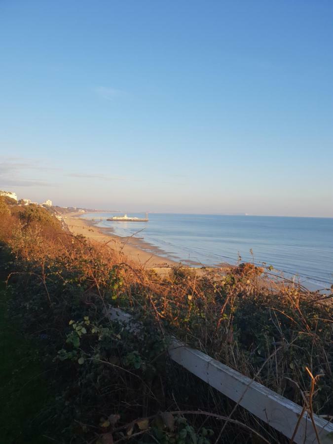 Bournemouth Hot Tub & Sauna Holiday Let מראה חיצוני תמונה