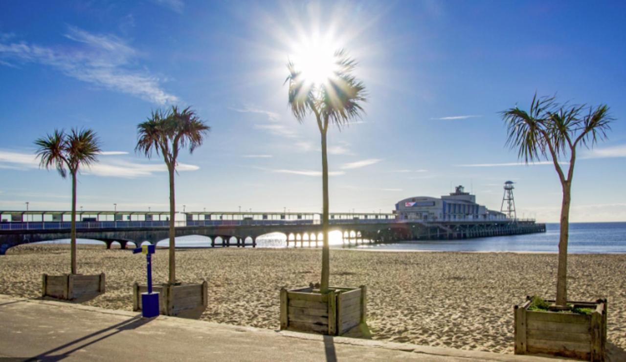 Bournemouth Hot Tub & Sauna Holiday Let מראה חיצוני תמונה